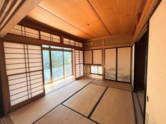 千葉市花見川区南花園1丁目の和室