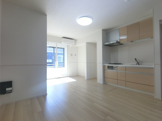 【居間・リビング】