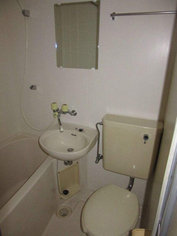 ジュネス市川の浴室