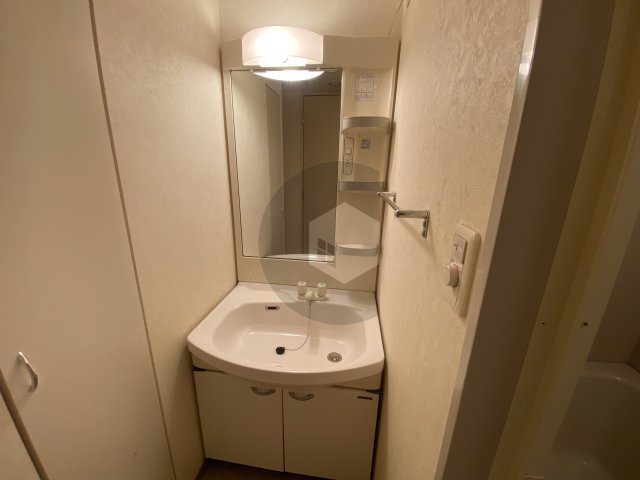 布施ハイラインの独立洗面台