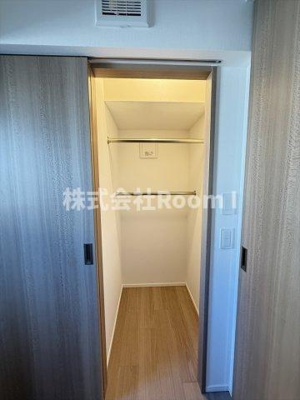 【収納】 | ザ・パークハビオ谷町六丁目クロス | 便利な収納スペースです