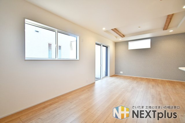 蓮田市西城1丁目全1棟　1号棟の居間・リビング