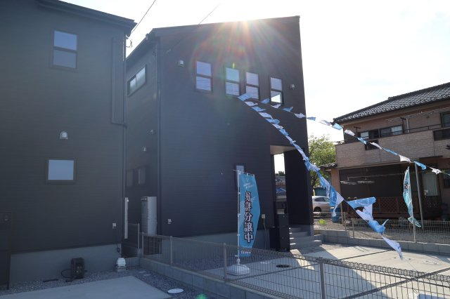 《仲介手数料無料》岩槻区大字新方須賀547-3新築一戸建てリーブルガーデン