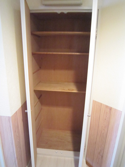 メゾンドール東条の収納|シューズBOX