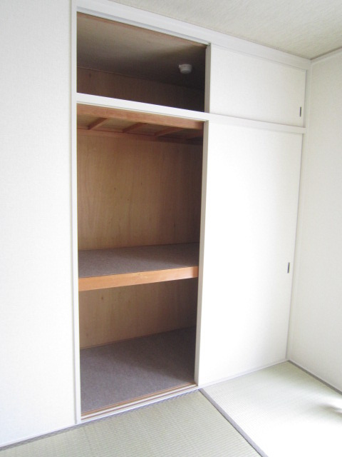 メゾンドール東条の収納