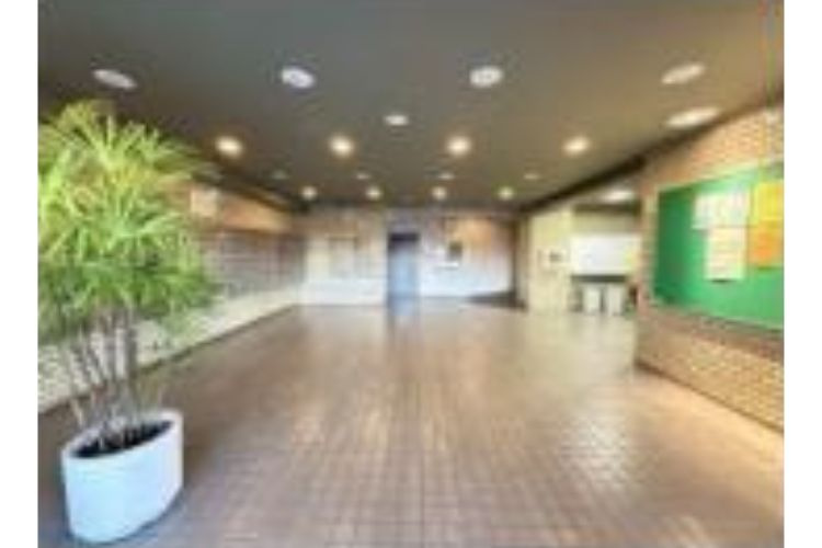 飯田橋第2パークファミリアのエントランス