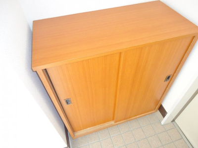 【玄関】 | ハイグレードタウン多治米Ａ | シューズボックス　※左右反転・イメージ