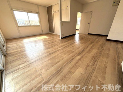 【居間・リビング】 | ハイグレードタウン多治米Ａ | LDK16帖