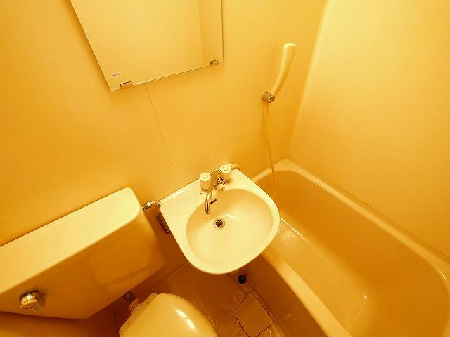 ホワイトヒルの洗面所|洗面所です