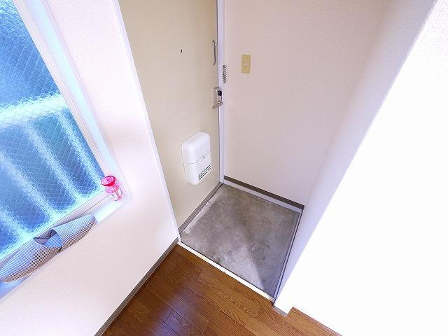 ホワイトヒルの玄関|きれいな玄関です