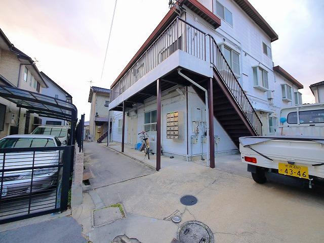 ホワイトヒルのエントランス|清潔なエントランスです