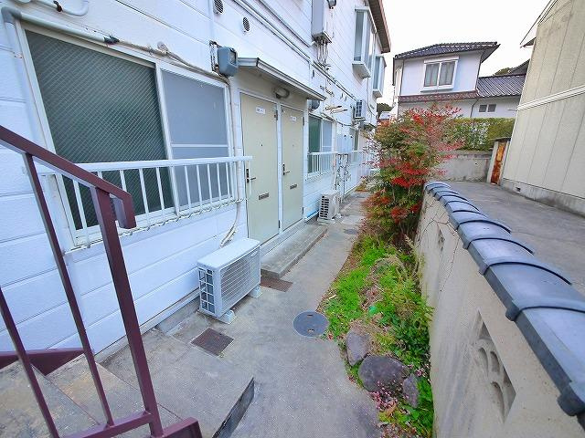 ホワイトヒルのその他共用部分|入口前です