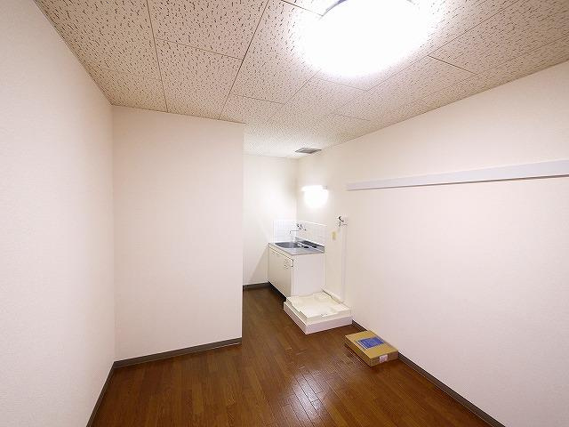 ホワイトヒルの洋室|使い勝手のいい洋室です