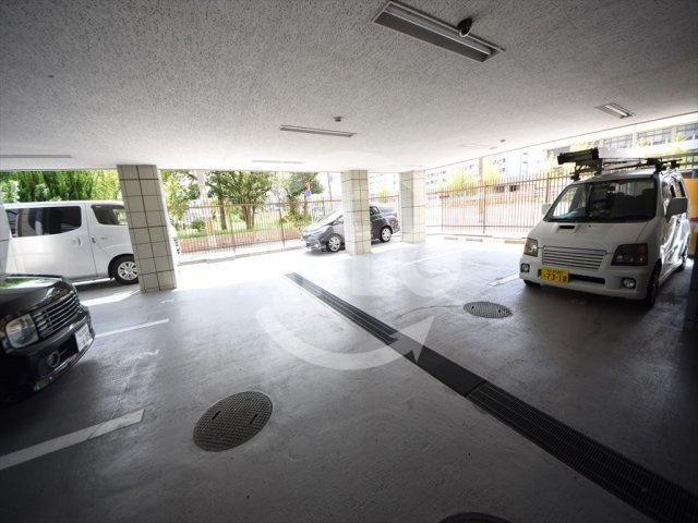 Ｆ難波南の駐車場|Ｆ難波南　駐車場