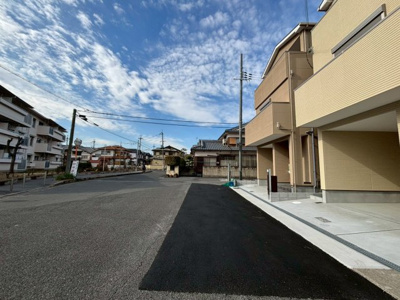 【前面道路含む現地写真】 | 高槻市津之江町3丁目　新築戸建
