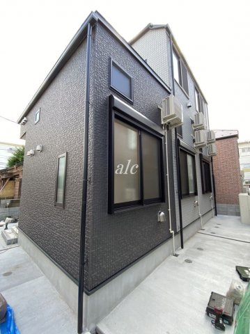 LA VIERE 江古田の森公園のエントランス