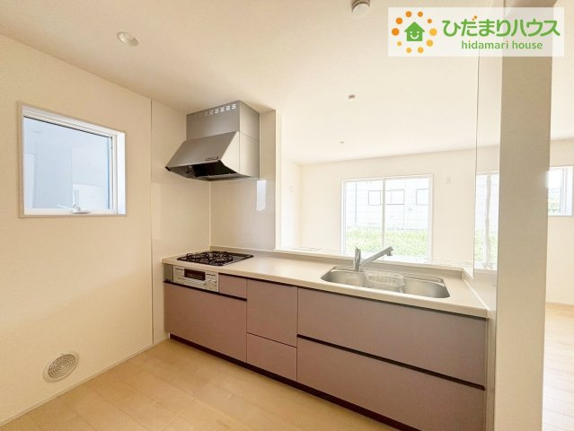 いわき市小名浜燈籠原第1　新築戸建　8号棟のキッチン|LDKと一体の空間を演出してくれる、オープンキッチン!(^^)!