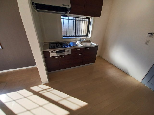 グリーンハイツ加藤のキッチン|参考画像（別号室の画像です。）