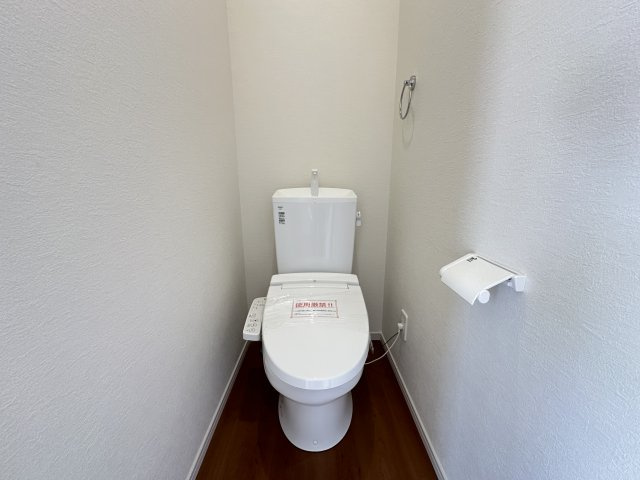 神戸市西区春日台２丁目新築戸建のトイレ