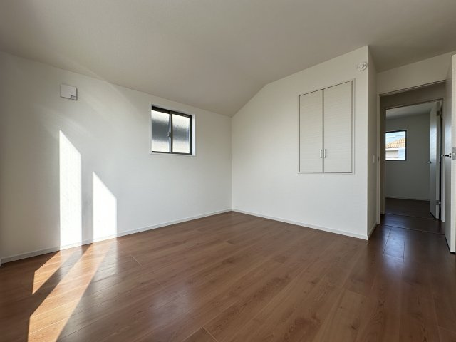 神戸市西区春日台２丁目新築戸建の洋室