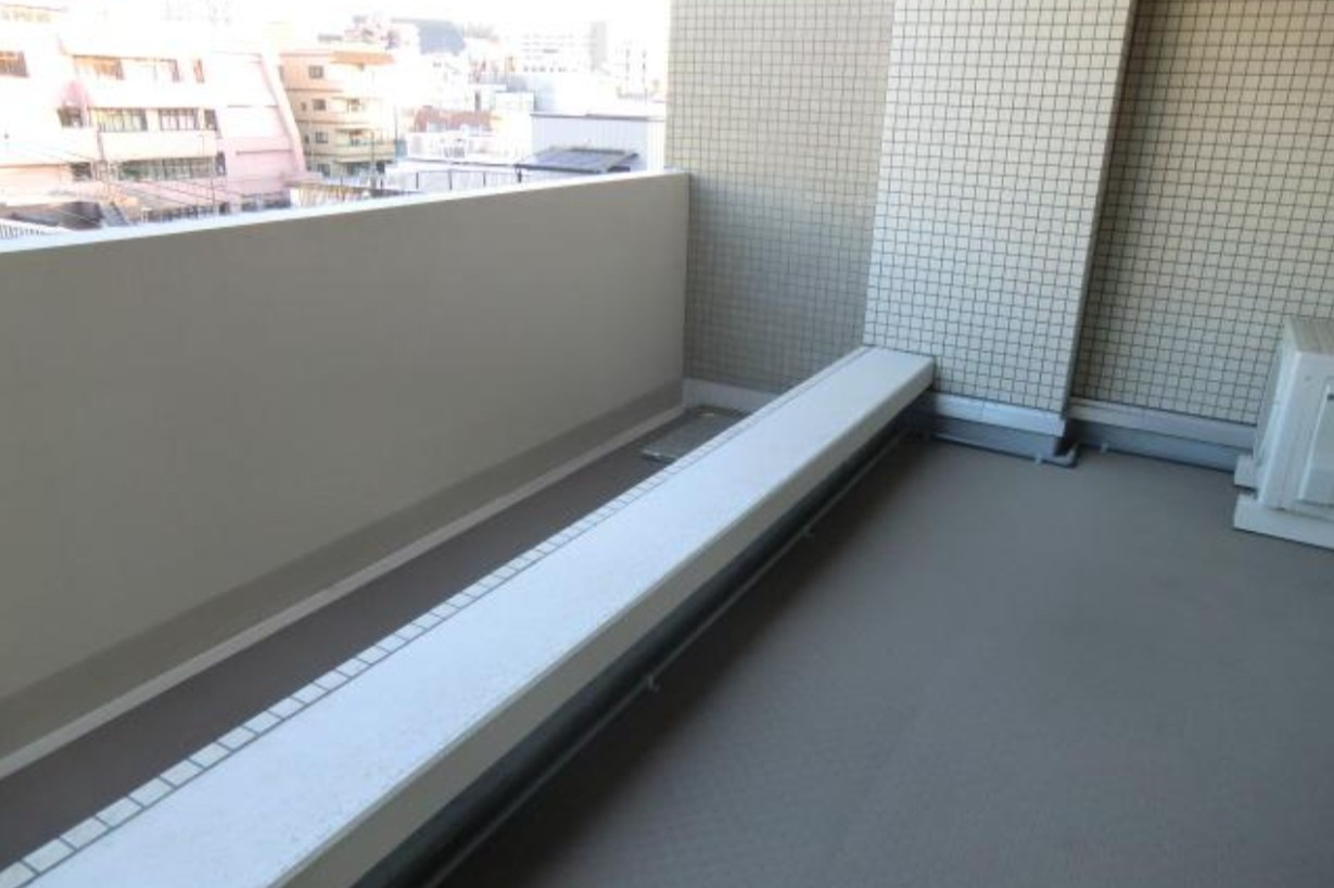 スカイコートパレス押上のバルコニー