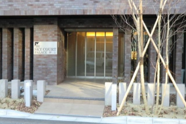 スカイコートパレス押上のエントランス