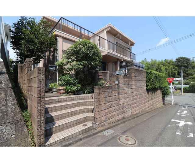 戸塚区平戸３丁目併用住宅