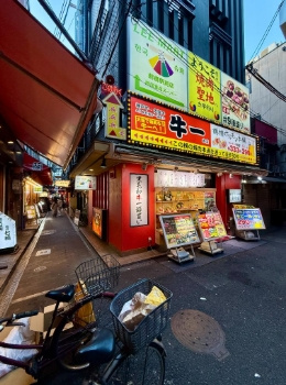 鶴橋西口駅前ビルの外観