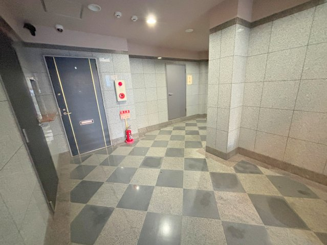 セルヴォワ小松のロビー