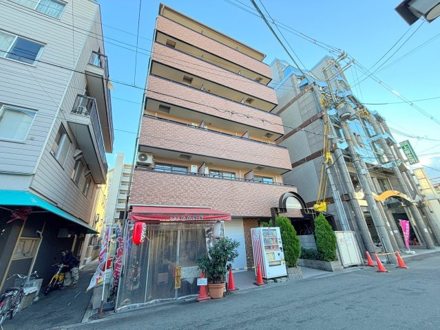 セルヴォワ小松の外観