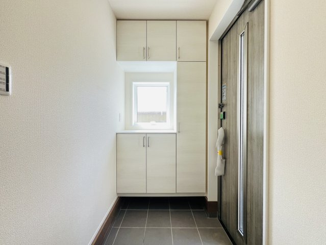 高浜市呉竹町六丁目5番地24『仲介手数料無料』新築一戸建て・建売の玄関