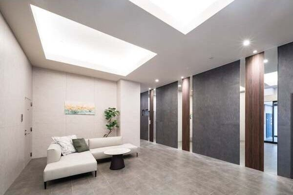 フロンティアタワー九条Ⅱのロビー