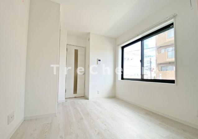 クリスタルコート新江古田の寝室