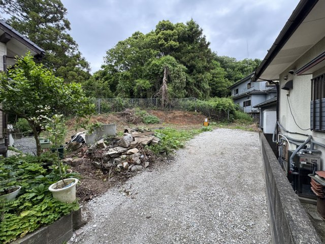 福岡県朝倉郡筑前町中牟田　売り土地の前面道路含む現地写真