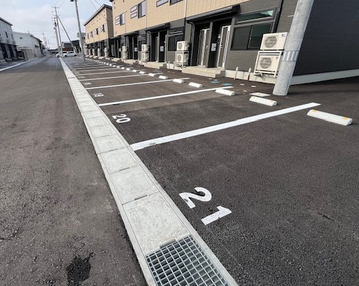 LIVIO Bの駐車場|駐車場二台付き！