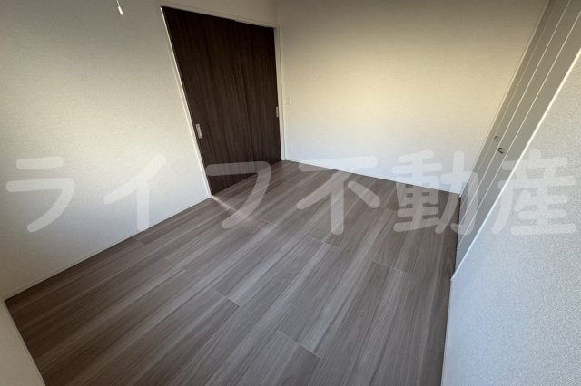 メゾン　クレードルの洋室|明るい洋室です