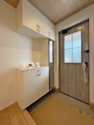 テイラーハウス青葉区双葉ケ丘1丁目の玄関