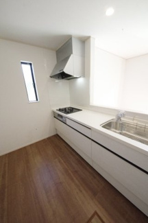 【外観】 | 【仲介手数料無料！！】日野市落川　新築戸建て（全2棟）A号棟　5690万円 | 令和７年12月12日撮影　建築中