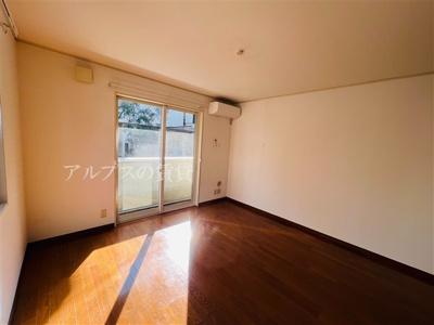 【居間・リビング】 | エミレシア | 別部屋参考写真