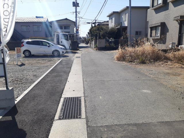 熊本市南区上ノ郷１丁目の新築一戸建の周辺|前面道路