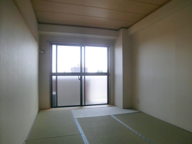 ロジュマン松本の和室|落ち着いた和室です。