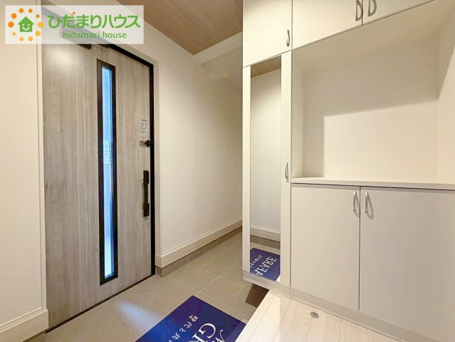 いわき市錦町花ノ井3期　新築戸建　2号棟の玄関|丁度良い靴箱のサイズ♪これだけあれば家族全員の靴がしまえてスッキリ(^O^)