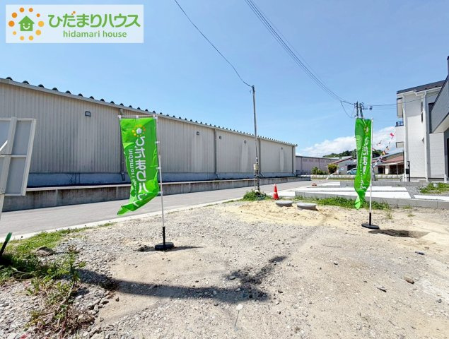 いわき市錦町花ノ井3期　新築戸建　3号棟の駐車場|時間がない時もらくらくと車の出し入れができる並列駐車場を完備！