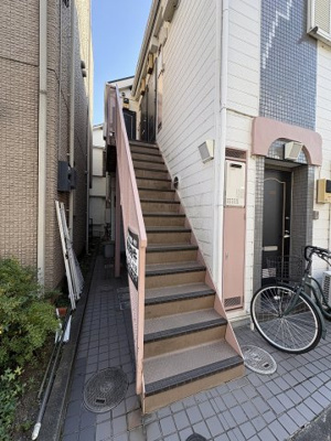 【エントランス】 | ハイツ志茂 | 月額管理料無料！賃貸管理はアブレイズパートナーズにお任せを！