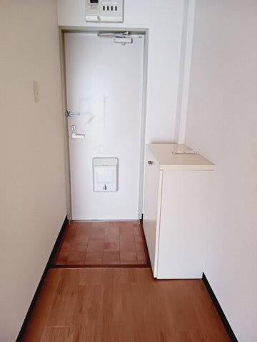 ロイヤルハイツⅡの玄関