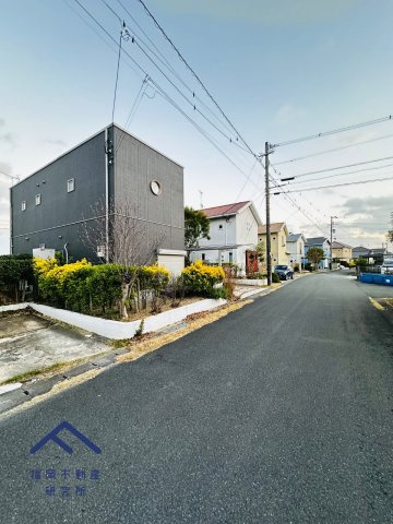 鳥栖市あさひ新町　戸建ての前面道路含む現地写真