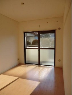 【居間・リビング】 | マリンコート | 10.8帖のきれいなLDK。