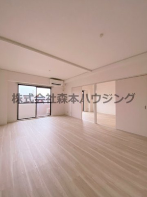 【洋室】 | 　ピュアネスDoi | 明るい洋室です