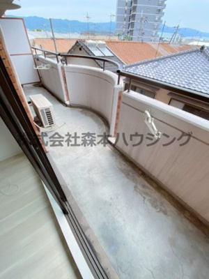 【バルコニー】 | 　ピュアネスDoi | 陽当たり良好なバルコニーです