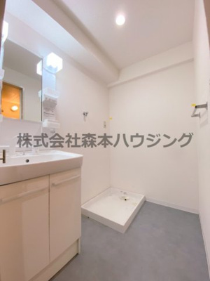 【洗面所】 | 　ピュアネスDoi | 広い洗面スペース